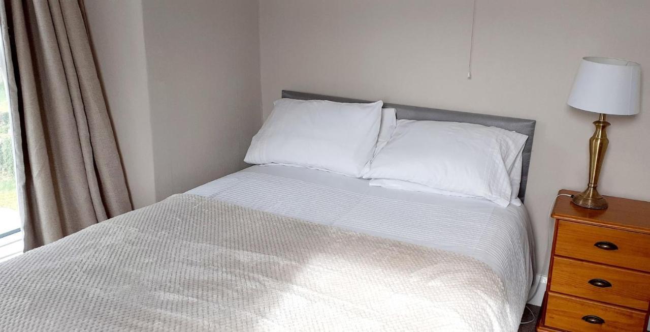 פורת'מאדוג Queens Rooms מראה חיצוני תמונה
