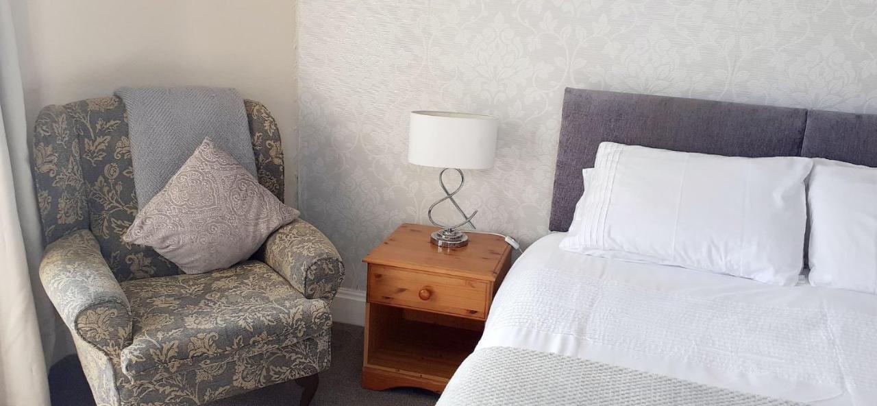 פורת'מאדוג Queens Rooms מראה חיצוני תמונה